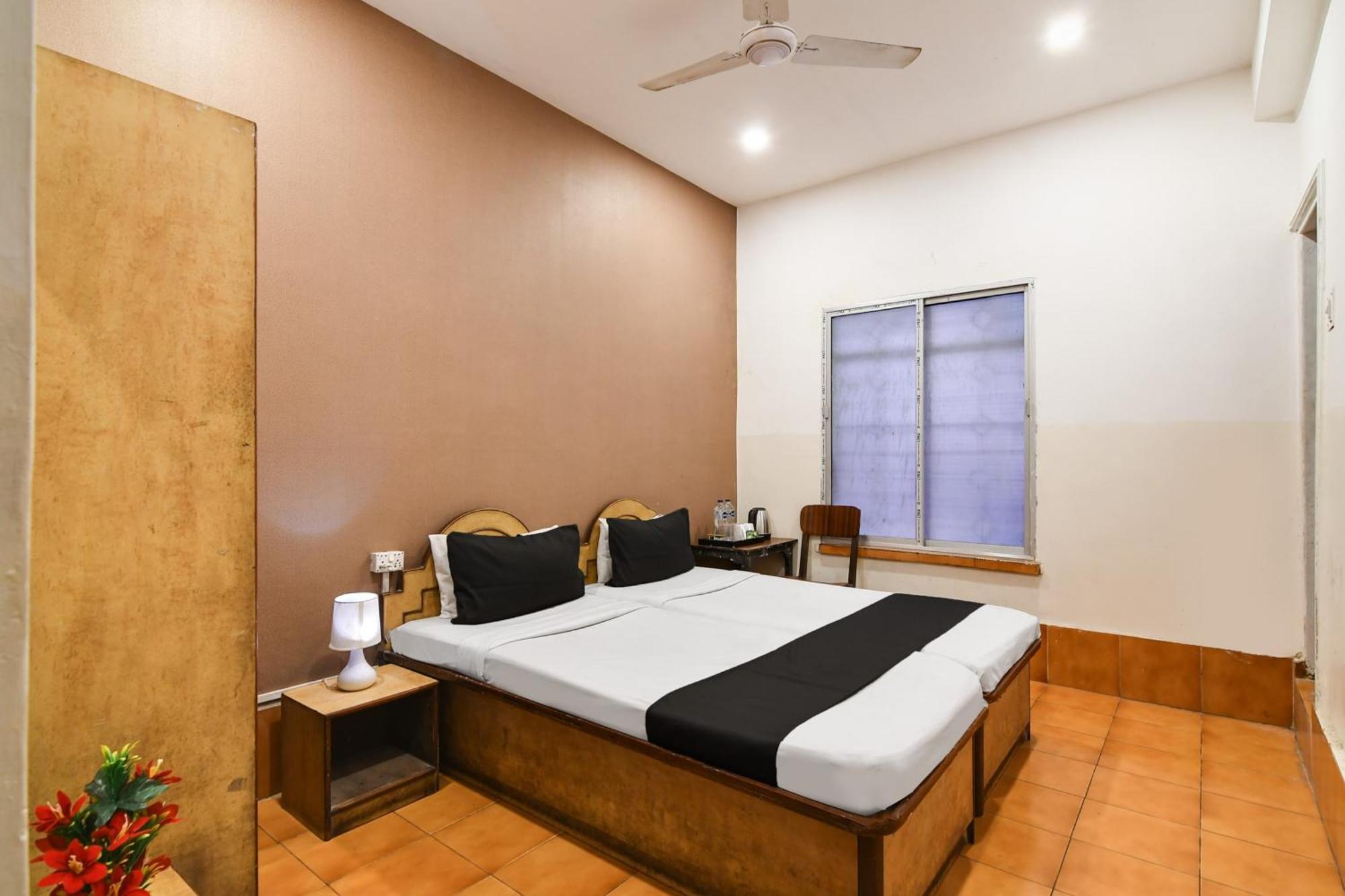 Hotel O Dinar Kolkata Luaran gambar